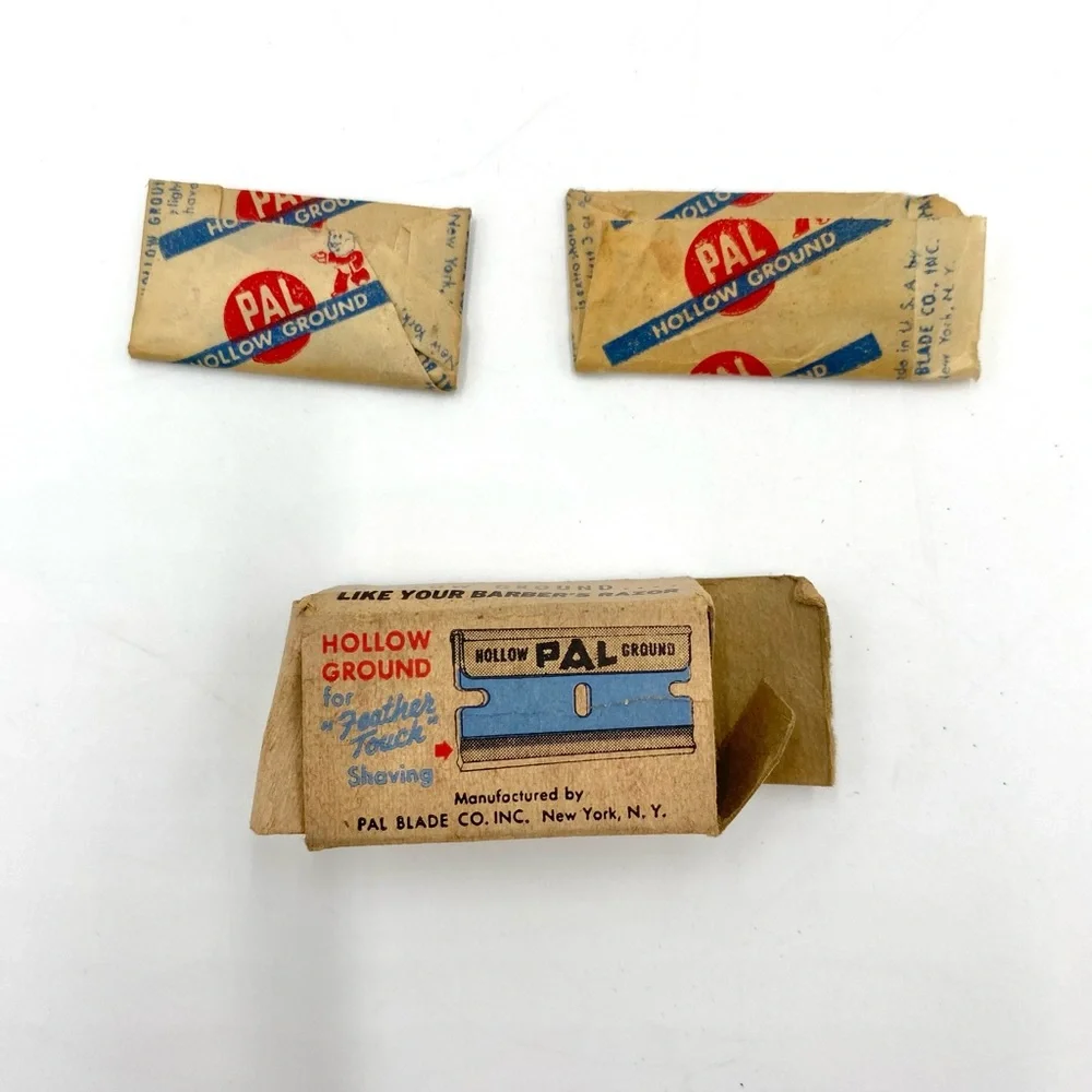 Vintage GEM Micromatic Single Edge Safety Razor Set With Case Two Razor Blades. - Picture 8 of 10